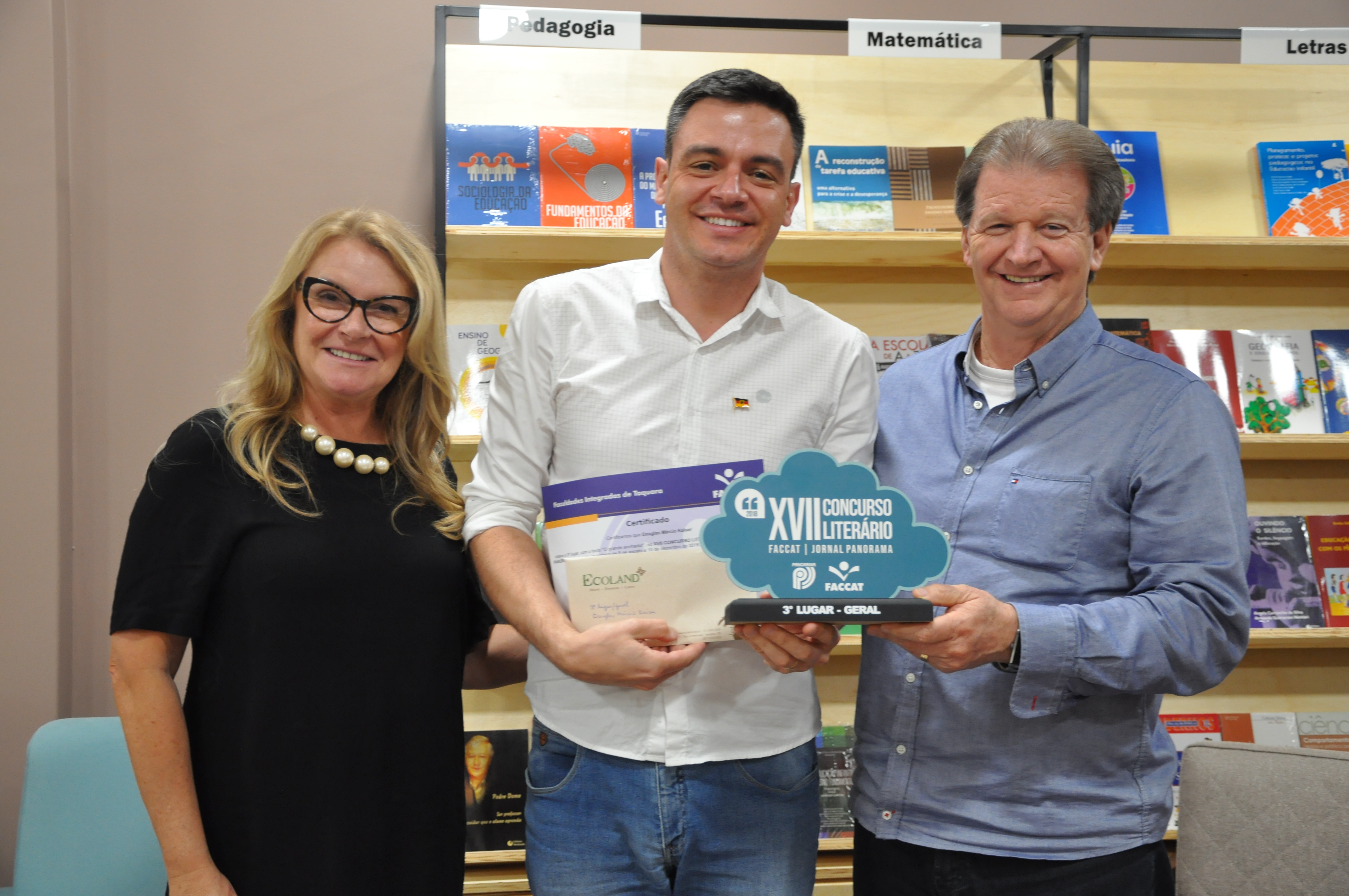 O terceiro lugar geral foi alcançado por Douglas Márcio Kaiser, com o texto "O grande sonhador" e o primeiro na categoria Crônica com "O que move o mundo"