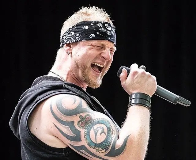 Read more about the article Interview with Dead Defined