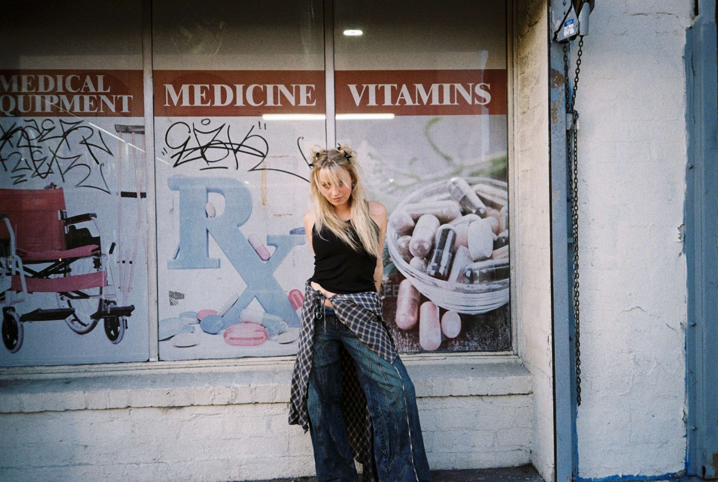 You are currently viewing Lucy Frost Unveils Cathartic Anthem in New Single “Prescription”