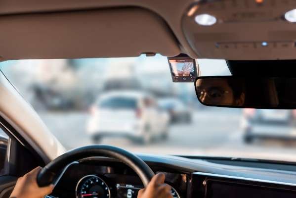 Read more about the article VUEROID ALWAYS-ON HIGH-RES 4K DASHCAM For ULTIMATE FATHER’S DAY GADGET GIFT
