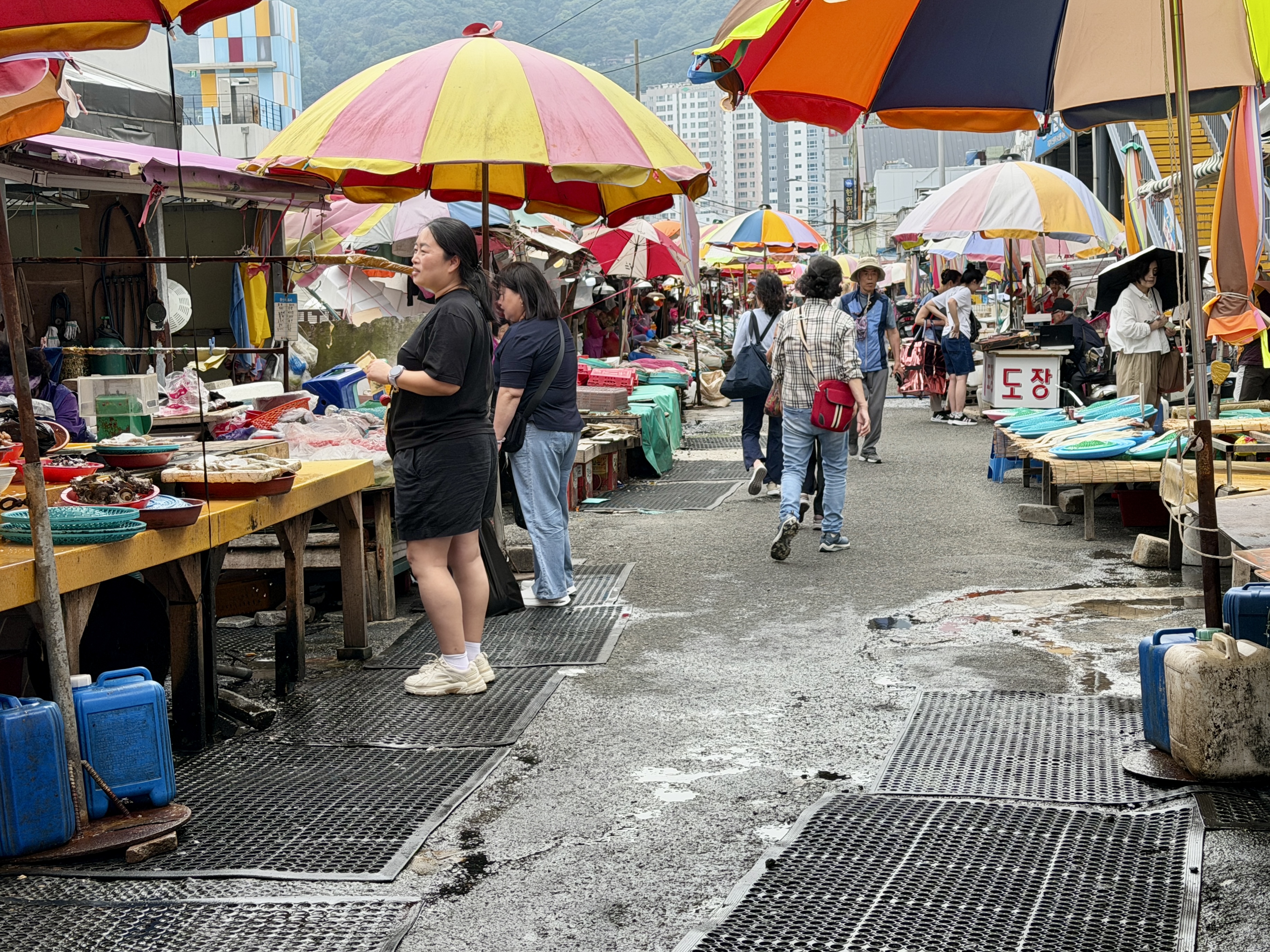 A fraction of the outdoor stalls