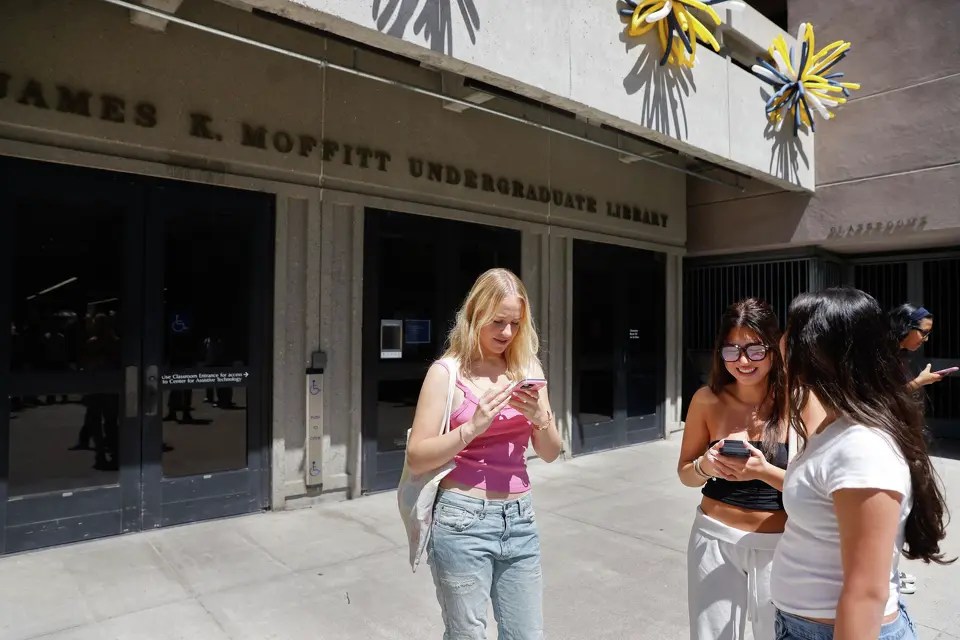 UC Berkeley’s 24-hour Moffitt Library is back after $58M overhaul – San Francisco Chronicle
