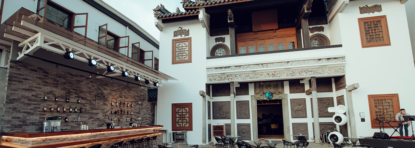 It is a preferred venue for private events, wedding and corporate meetings. The Riverhouse Wedding Venues Singapore