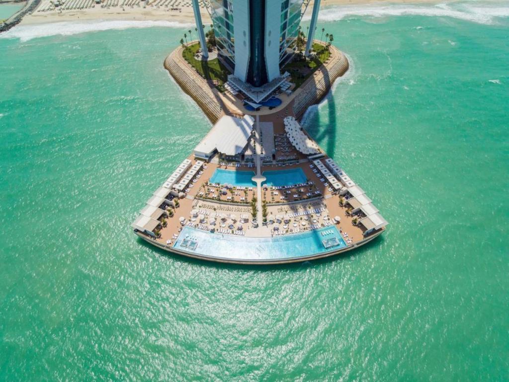 شهر العسل ببرج العرب