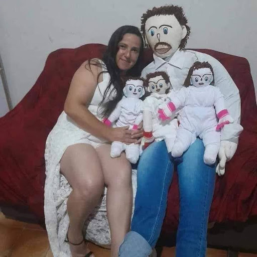 'Yar Brazil din da ta auri dan tsana ta hayayyafa