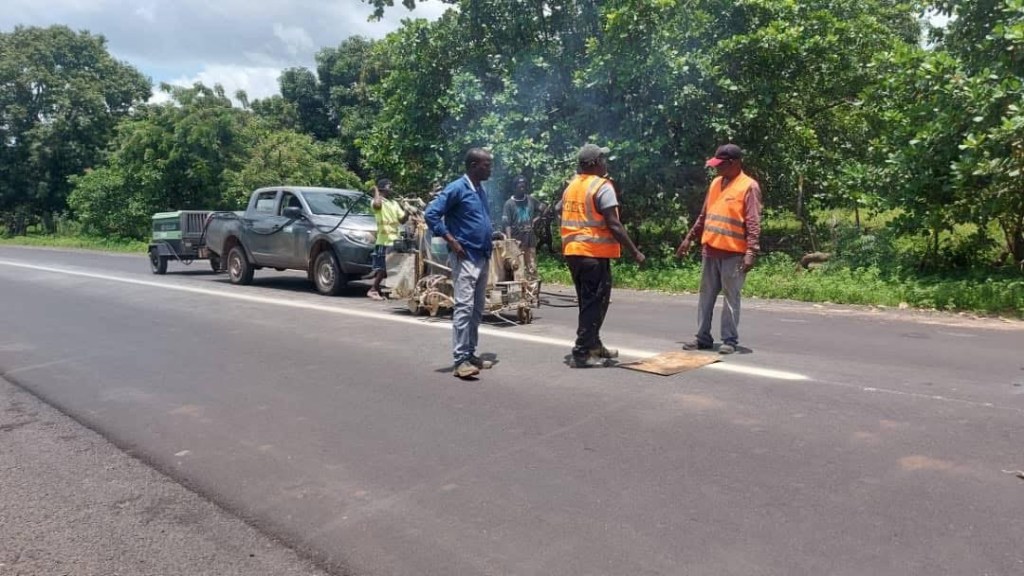 False: Viral video not  Nuimi Hakalang Road in Gambia