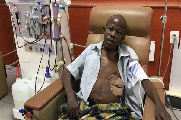 Photo of President Boakai undergoing surgery, doctored