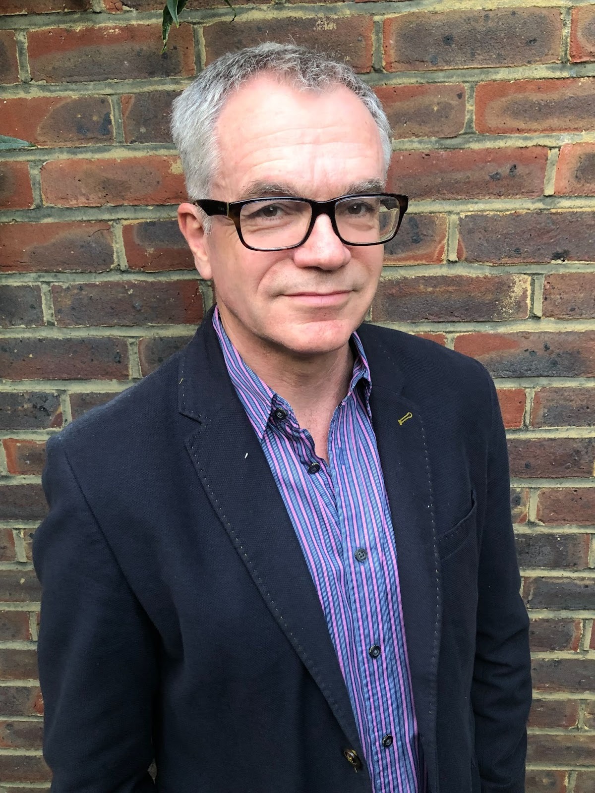 Désinformation, IA et élections en Afrique : entretien avec Peter Cunliffe-Jones