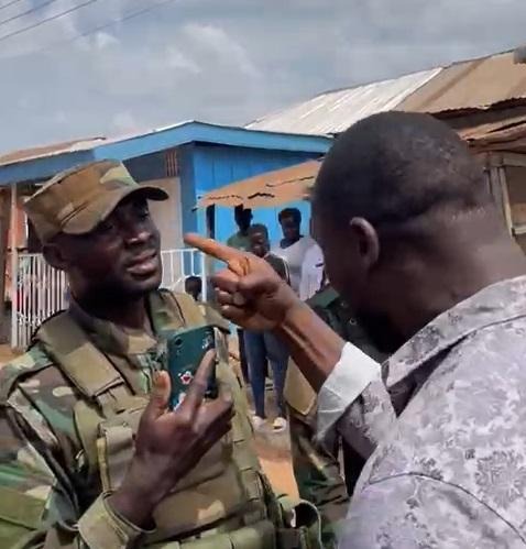 Misleading! Video portraying Osun voters' confrontation with military officers, recycled