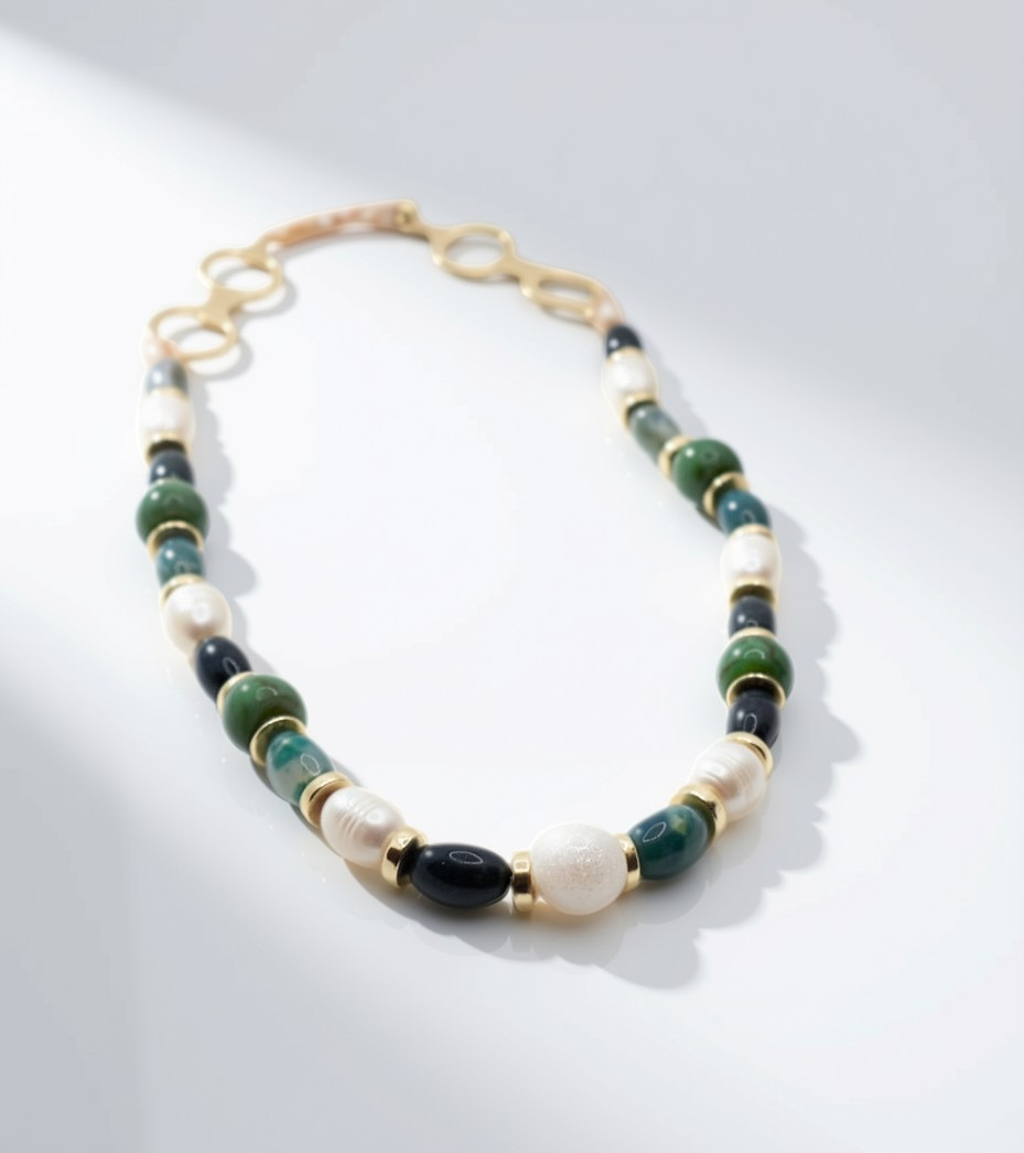 Lillianne Resin and Pearl Necklace
