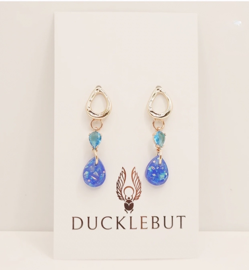 Alexa Resin Earrings in Shimmer Blue