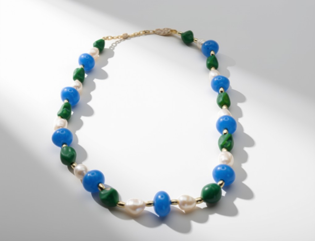 Taylor Resin and Pearl Necklace