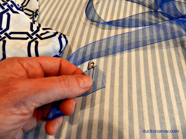 How to make a drawstring bag from a pillowcase - #sewing DIY, gift, baby shower gift idea, crafts