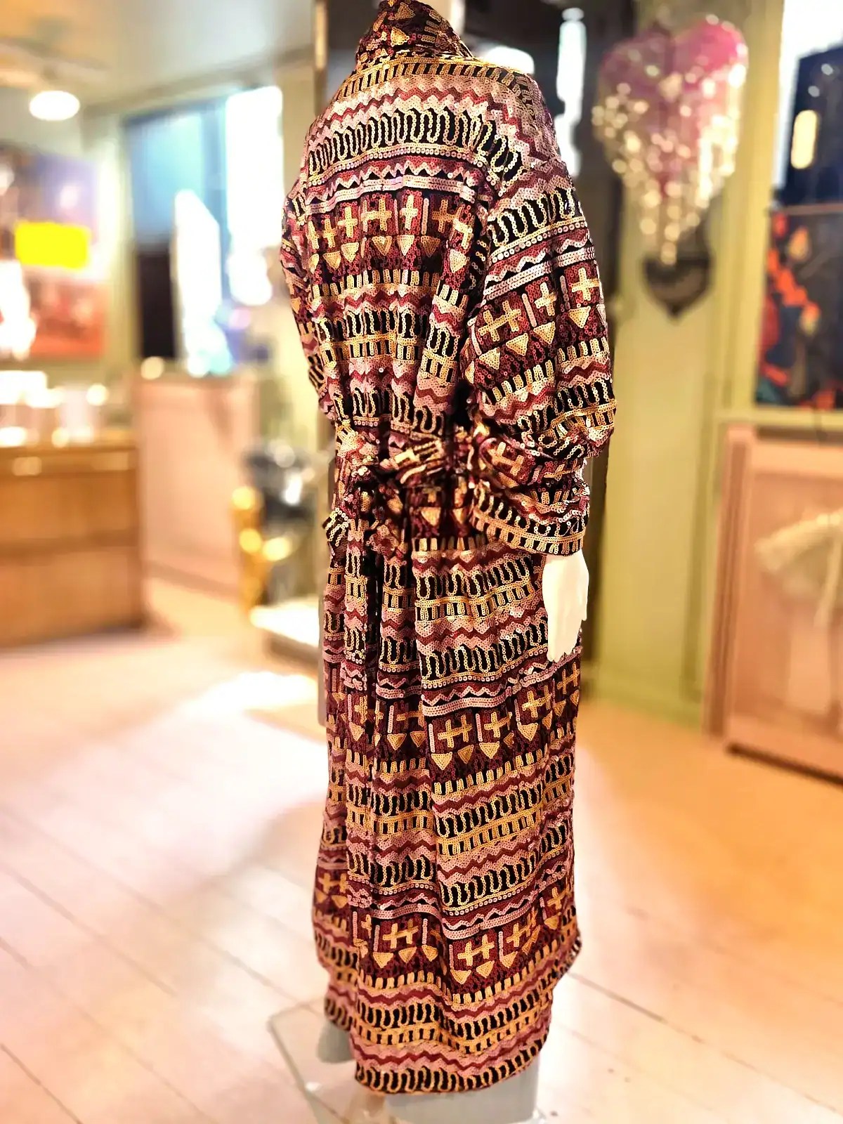 Farverig palliet kimono med mosaikdesign til kvinder.