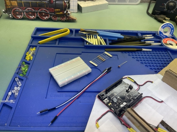 How To Build A Smart House Model Duino - Classic Mountain Background - 8K