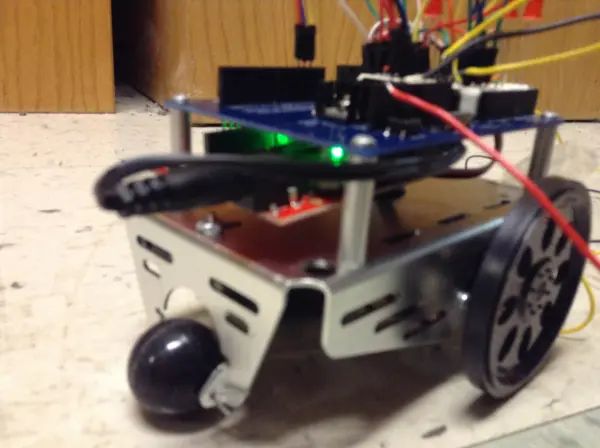 Building An Accelerometer Controlled Cart - Download Ultra HD Light Background | 8K