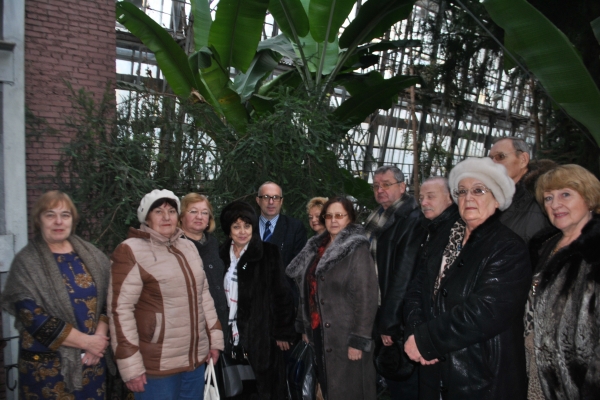 Увидеть растения можно, записавшись на экскурсии в ботсад. Ekskursiya V Botanicheskij Sad Zakonodatelnaya Duma Tomskoj Oblasti