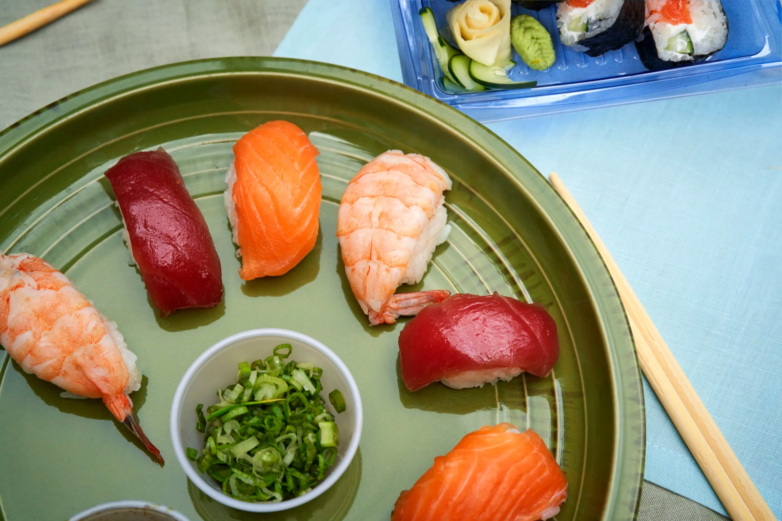 Sushi, hamburguesas y pizzas, los alimentos más pedidos en Uber Eats Sushi, hamburguesas y pizzas, los alimentos más pedidos en Uber Eats