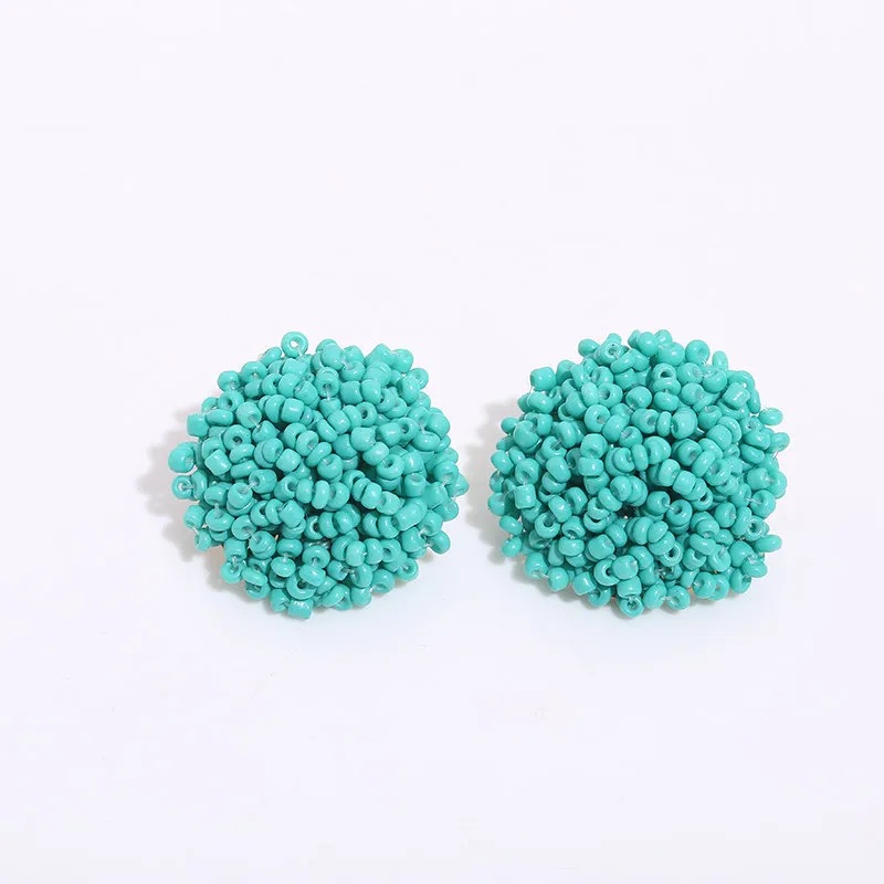 Aretes estilo botón de mullos tejidos