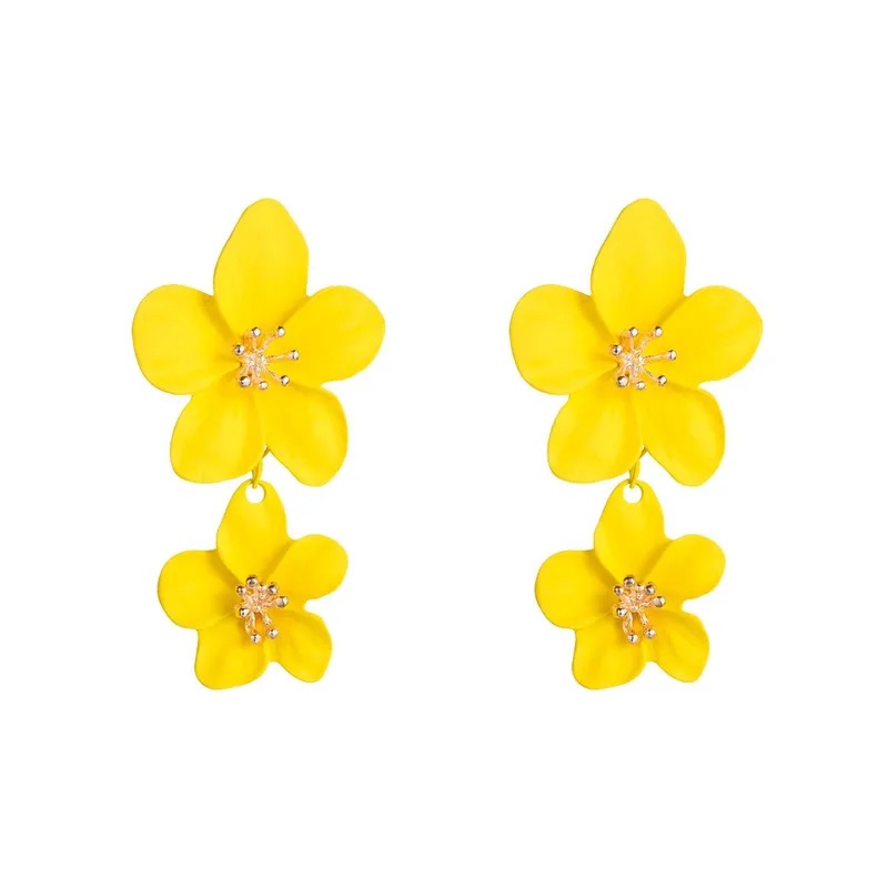 Aretes largos de flores