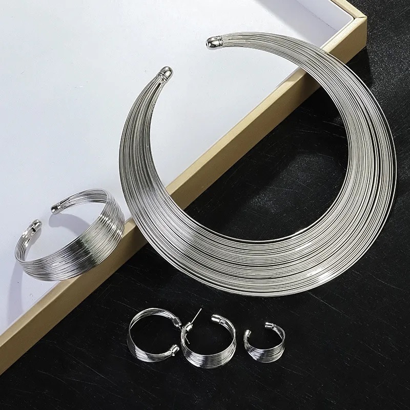 Juego de 4 piezas plateado