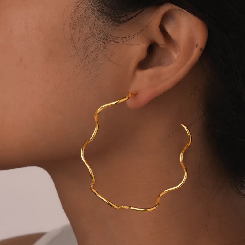 Argollas doradas grandes