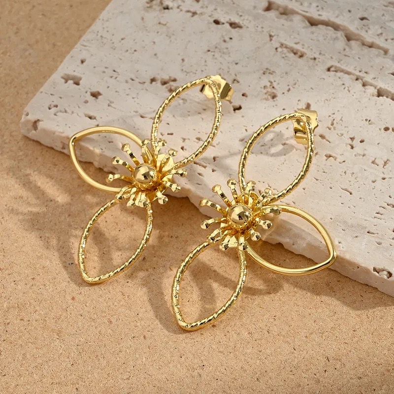 Aretes medianos de pétalos al vacío