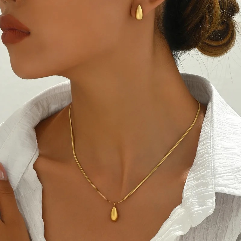 Set delicado estilo gota