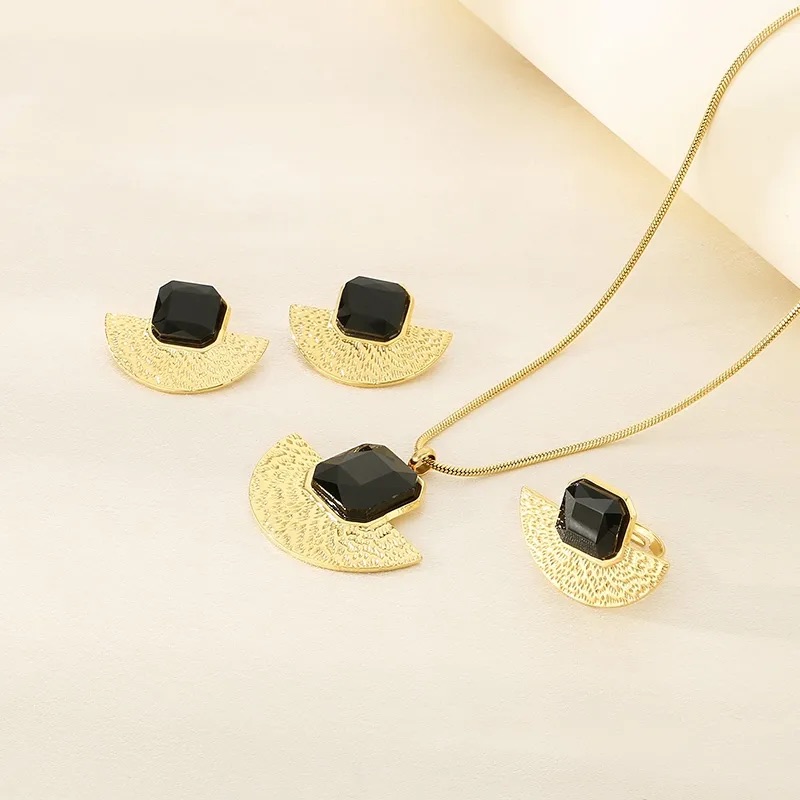 Set estilo hindú con piedra negra
