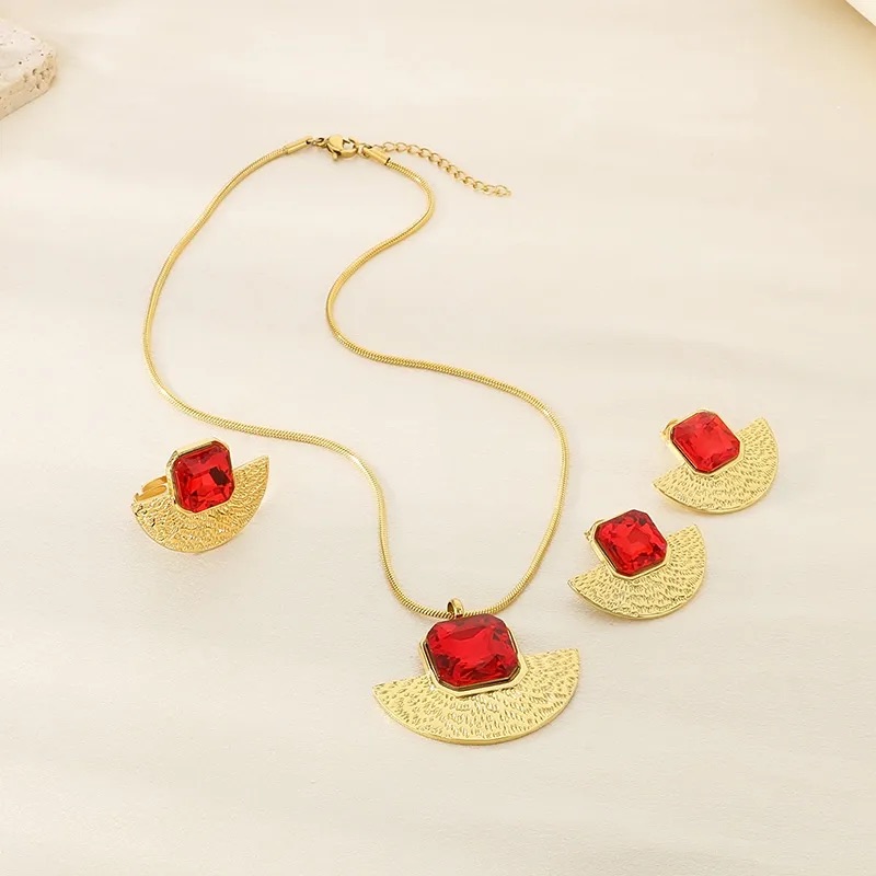 Set estilo hindú con piedra roja