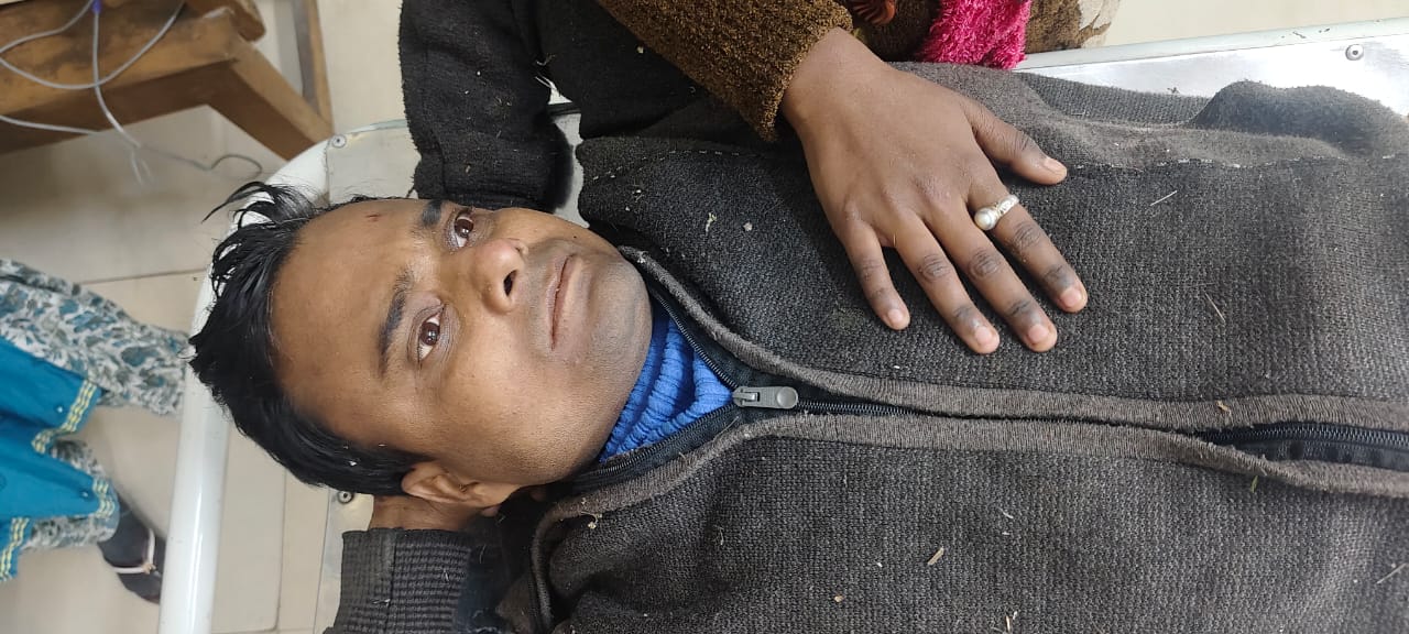 দুর্গাপুরের বিধাননগরে ভয়াবহ পথ দুর্ঘটনা, গাড়ির ধাক্কায় নর্দমায় ছিটকে পড়লেন বাইক আরোহী