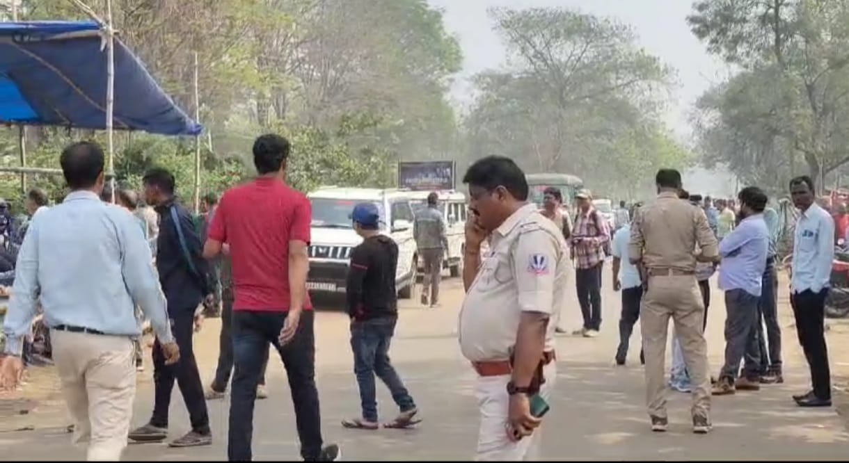 স্টিল পিপলস কো-অপারেটিভ ব্যাঙ্কে একতরফা মনোনয়ন জমা দিল শাসক পক্ষ
