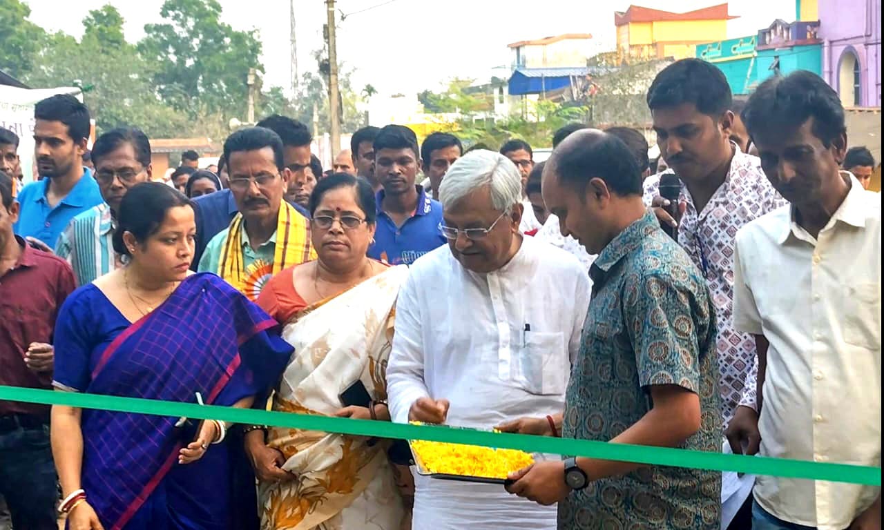 গোপালপুরে রাস্তার উদ্বোধন করলেন মন্ত্রী