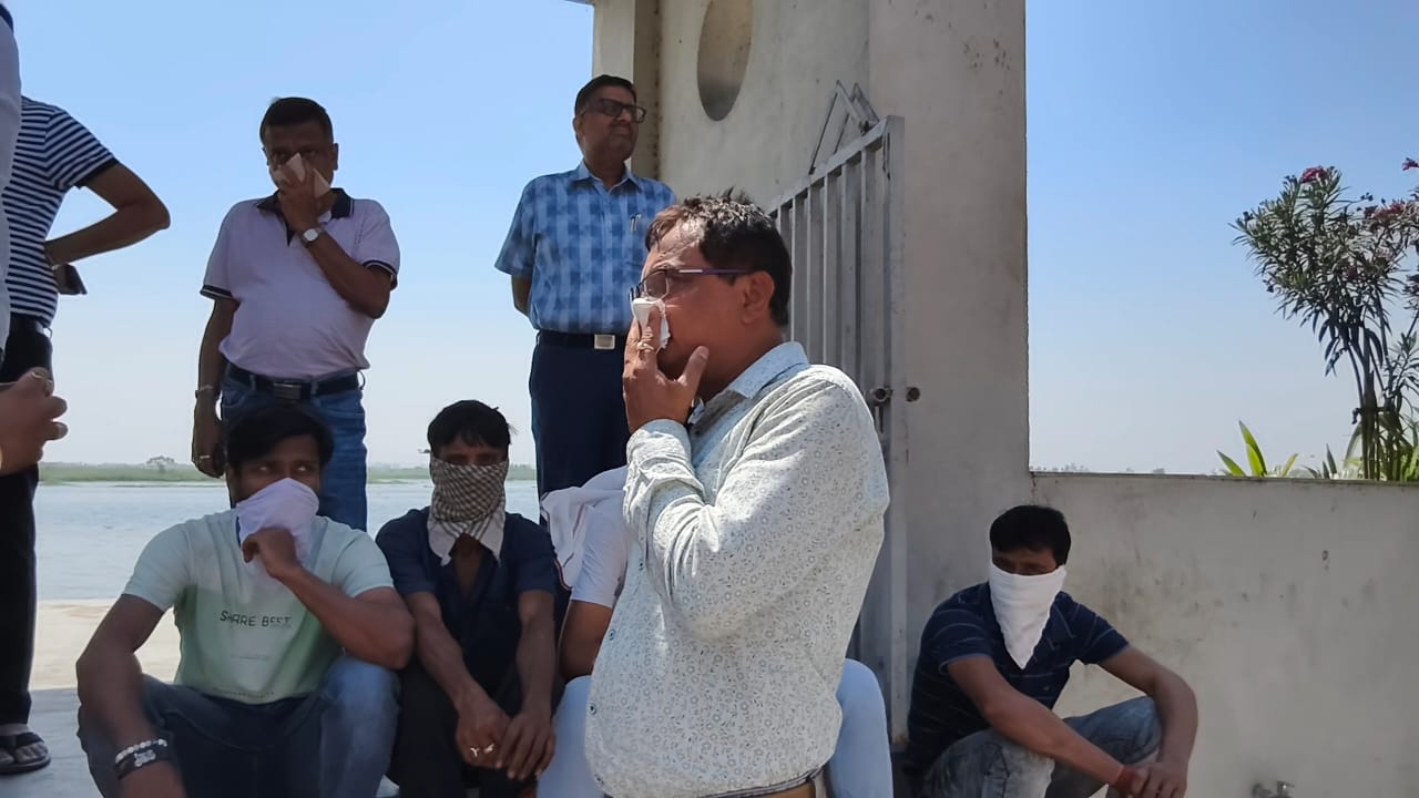 পচা লাশের গাড়ি থেকে টপ টপ করে ঝড়ছে রক্তরস, বীরভানপুর মহাশ্মশান এখন বিভীষিকা