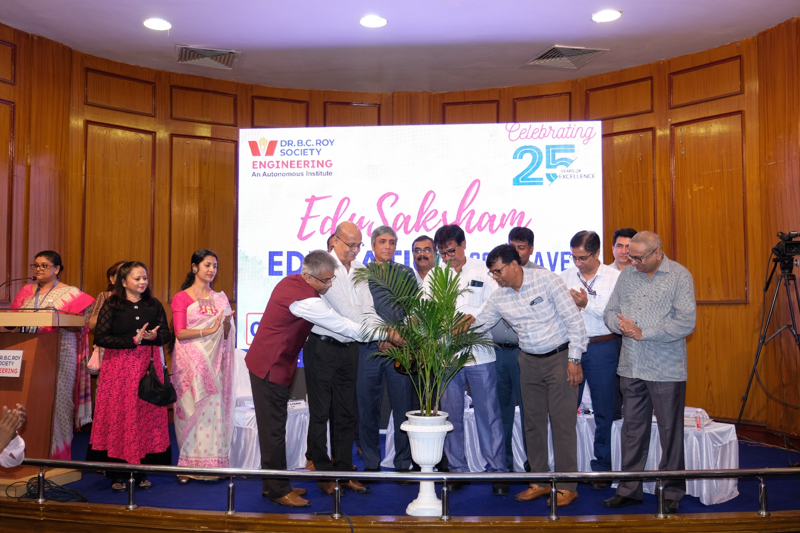 দুর্গাপুরের স্কুল পড়ুয়াদের আগামীর দিশা দেখাতে ‘এডুসক্ষম ২০২৫’ আয়োজন করল BCREC
