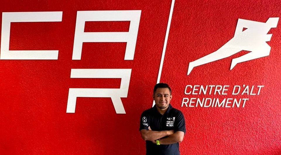 Entrenador guatemalteco de triatlón se capacita en Barcelona