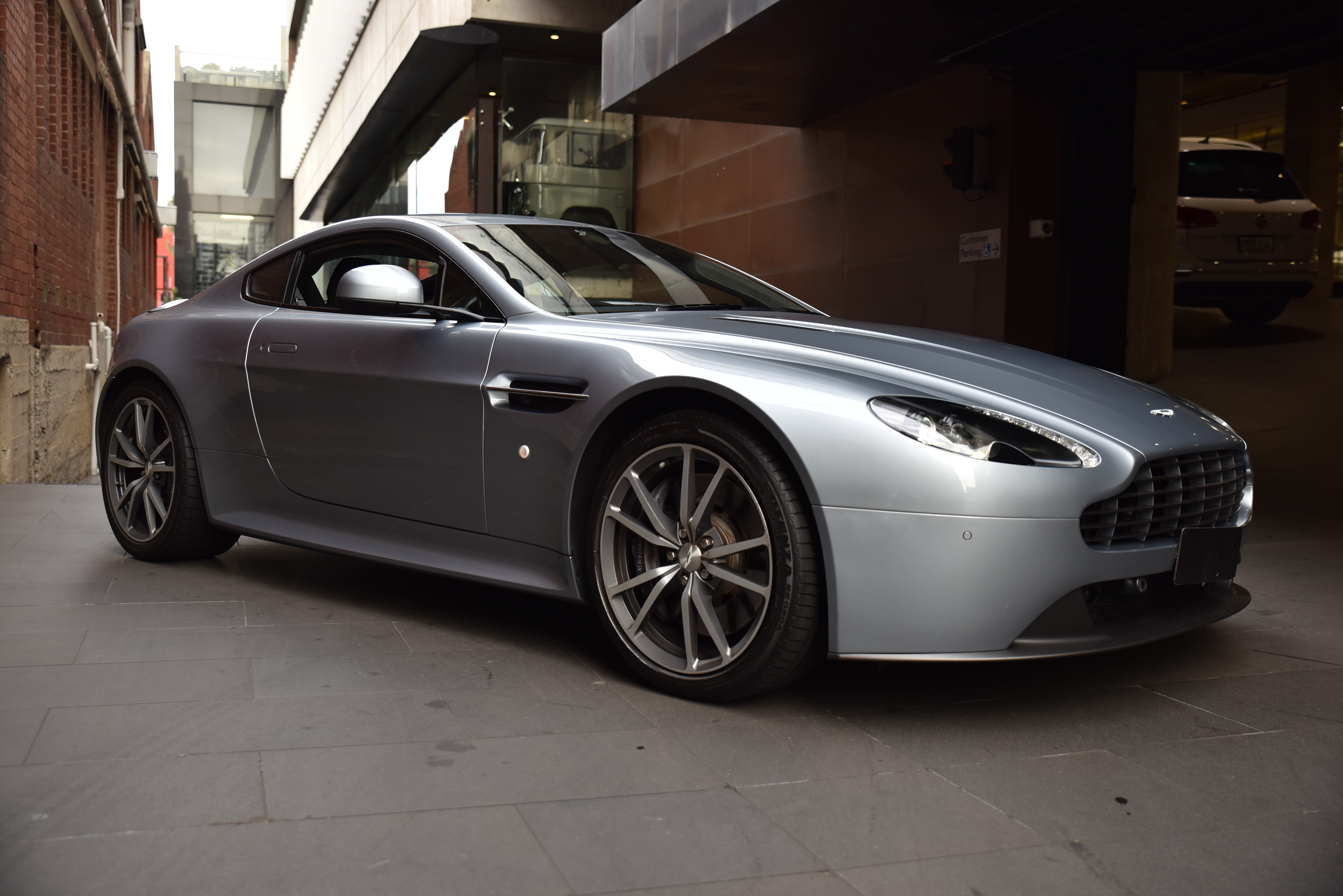 2016 aston martin v8 vantage gt coupe 2dr sportshift ii 7sp 4.7i [my16]