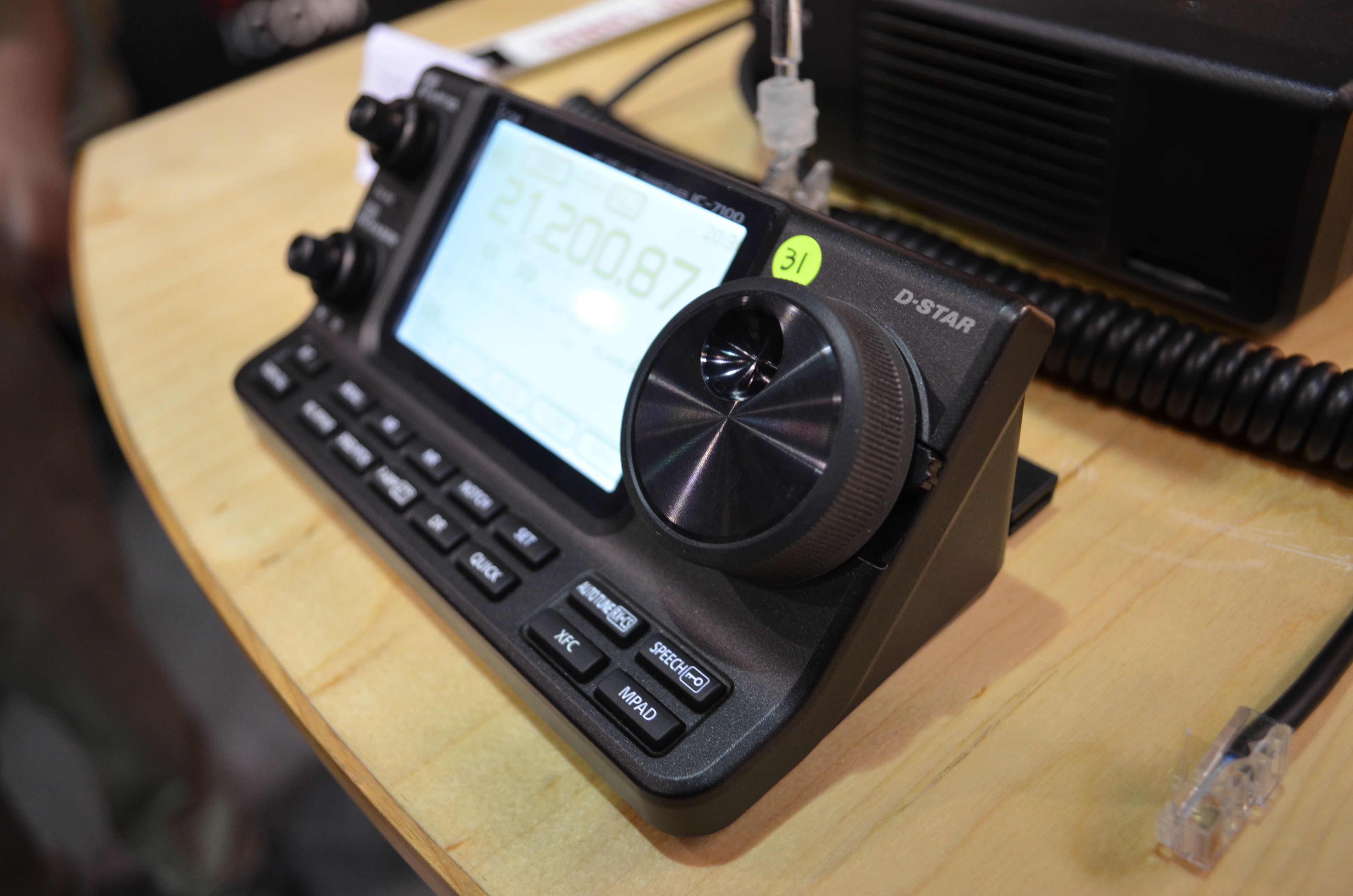 The Icom 7100 at Hamvention | DX Engineering