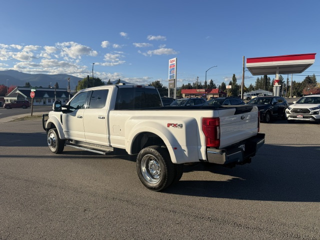 2022 Ford F-450 Super Duty Lariat