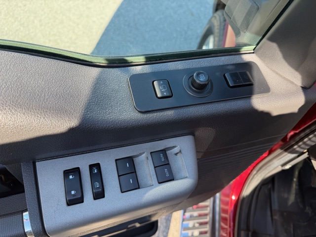 2014 Ford F-350 Super Duty Lariat - Photo 9