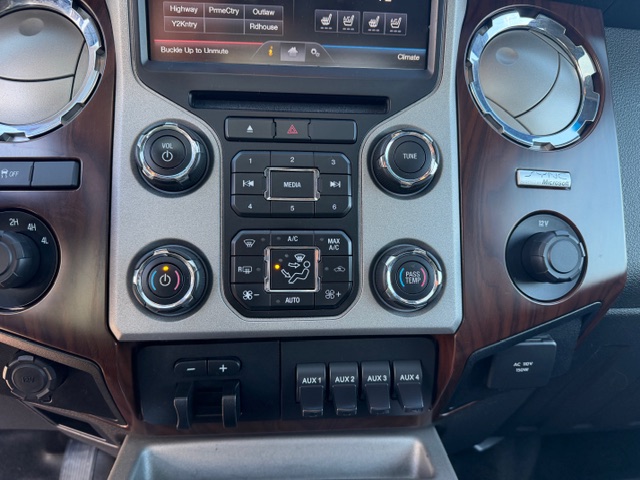 2014 Ford F-350 Super Duty Lariat - Photo 15