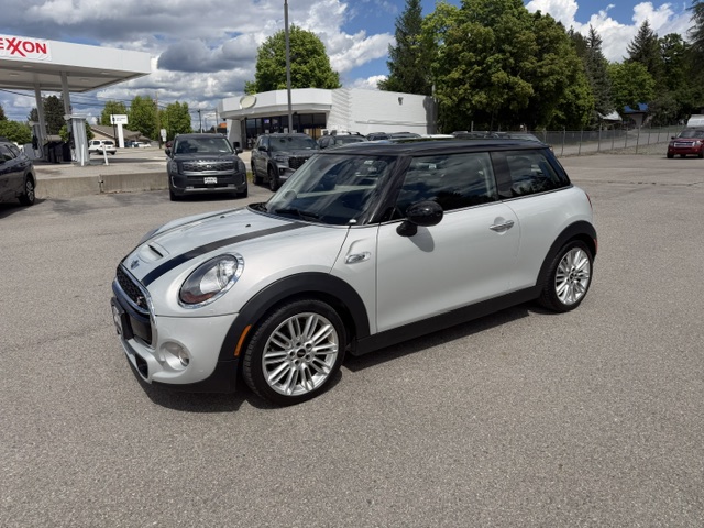 2014 MINI Cooper S's photo