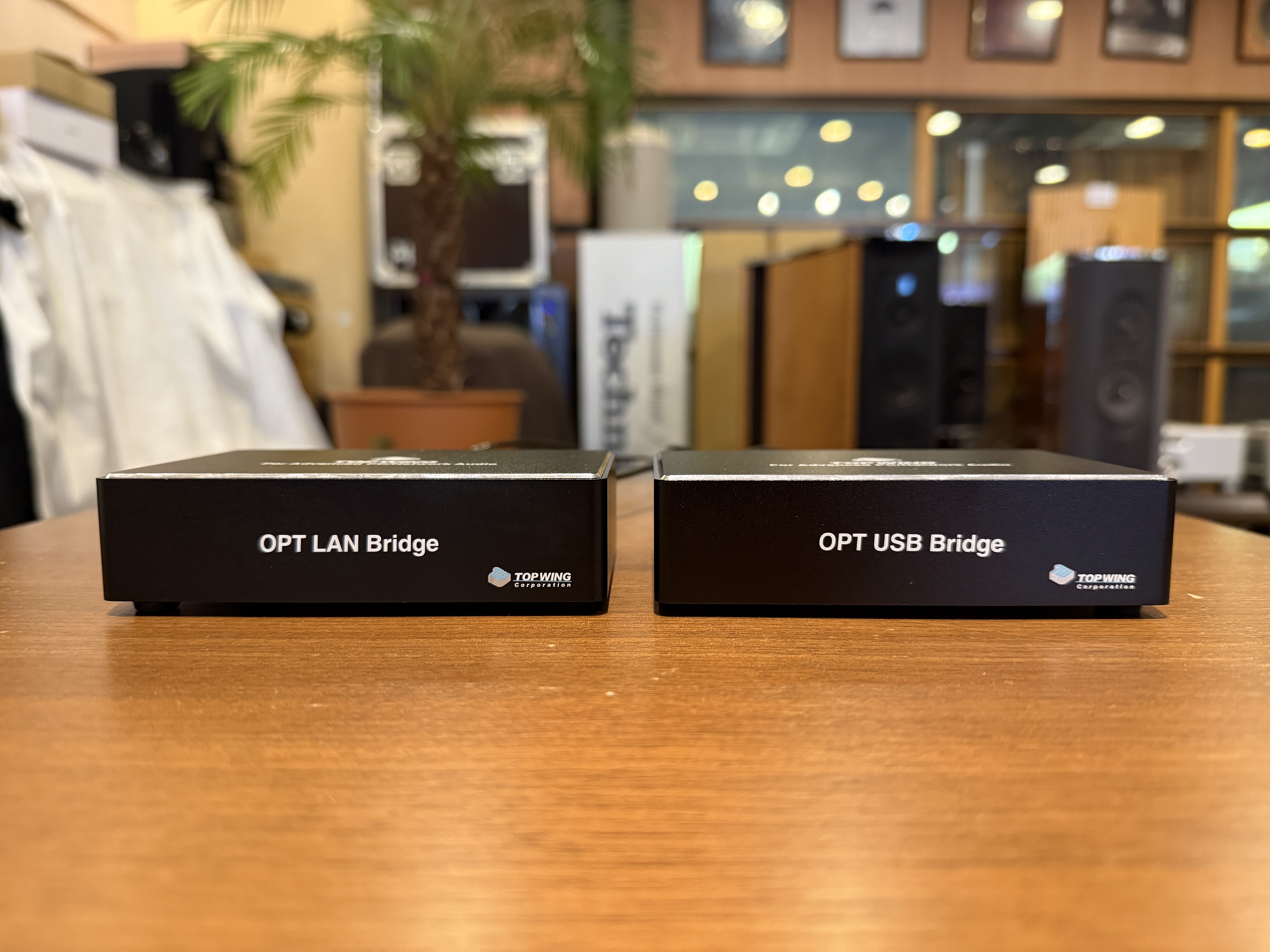 TOP WING – OPT USB Bridge・OPT LAN Bridge・SFPケーブル展示開始