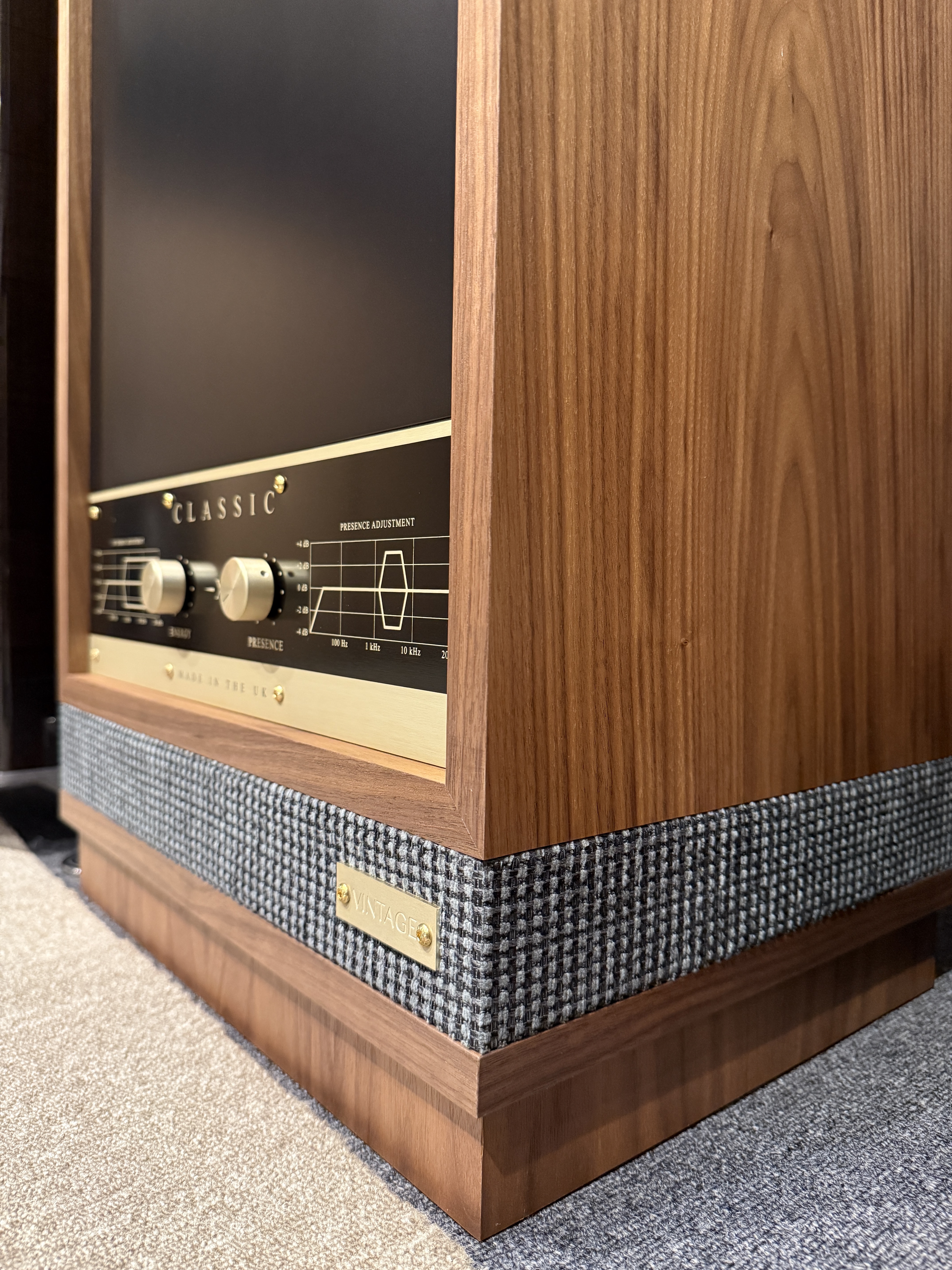 FYNE AUDIO「VINTAGE CLASSIC X」常設展示します。 – DYNAMIC AUDIO