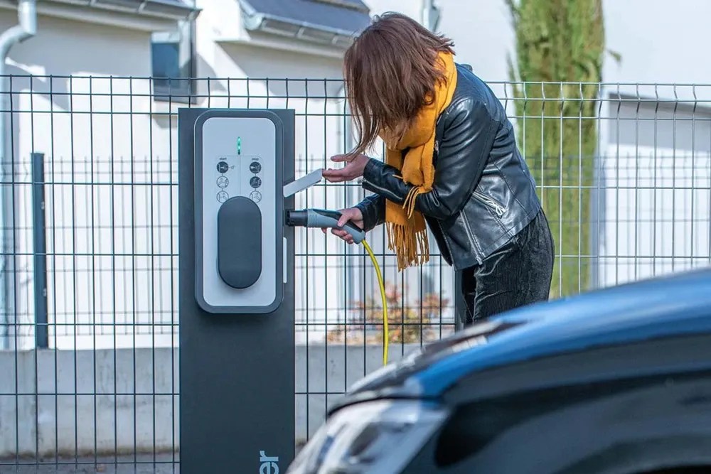 borne de recharge véhicule électrique