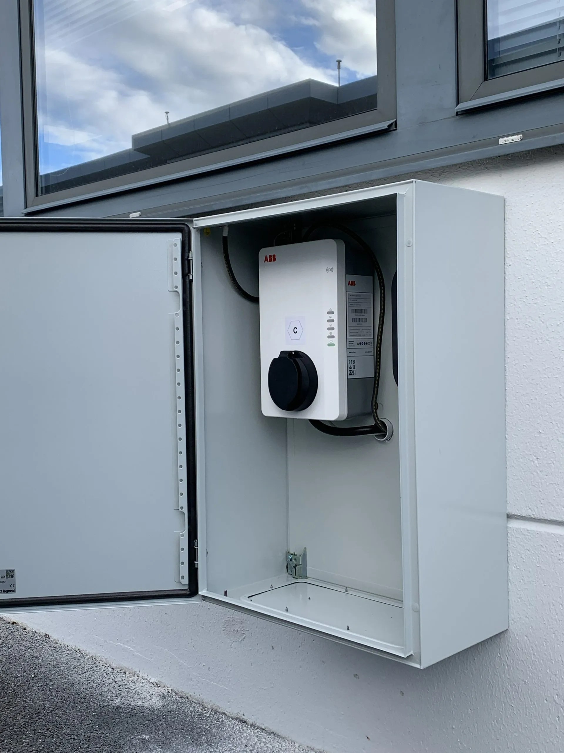 Installation borne ABB pour une entreprise à Carquefou