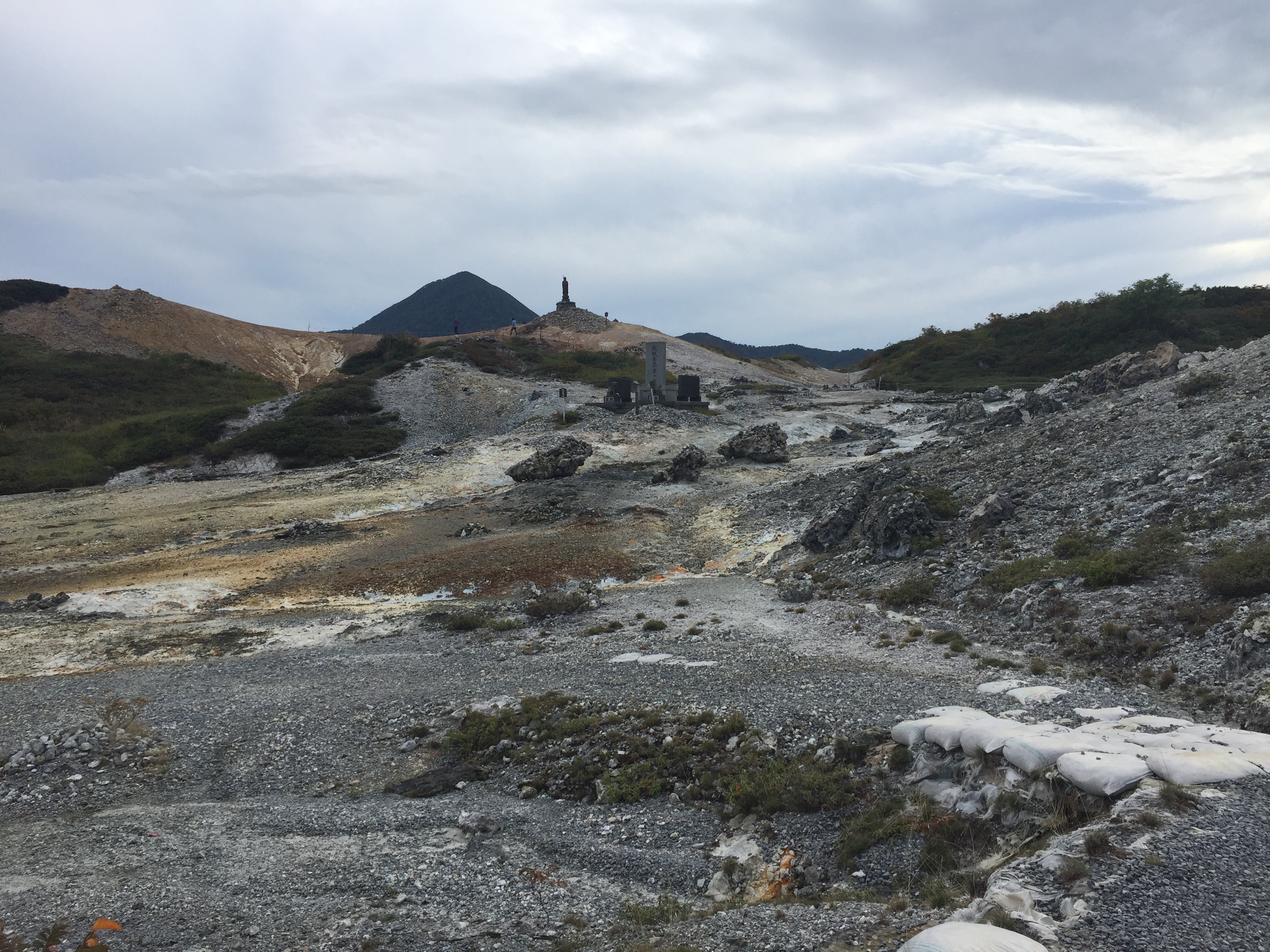 荒涼としている