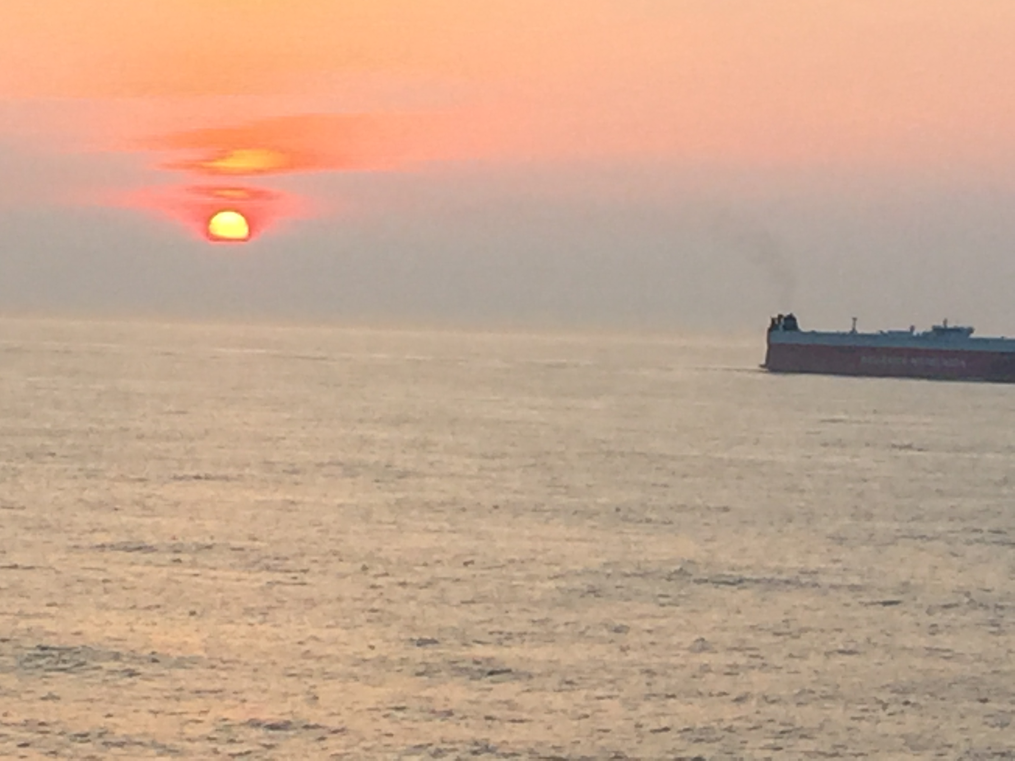 夕日を見ながらディナー