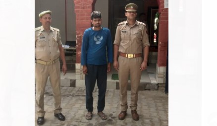 पुलिस ने एक अभियुक्त को किया गिरफ्तार