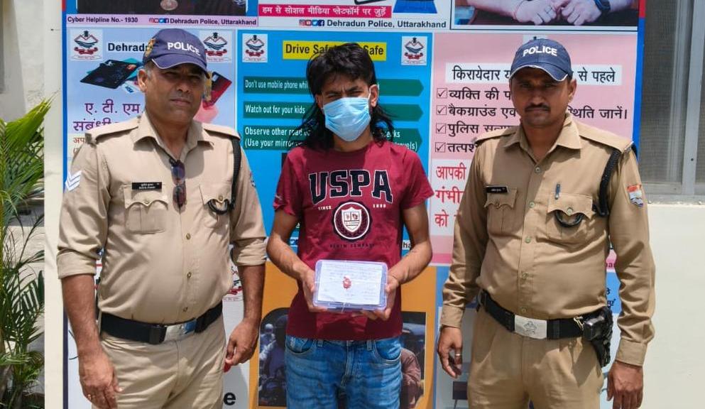 पिस्टल के शो-ऑफ के दौरान गोली चलाने वाले अभियुक्त को पुलिस ने किया गिरफ्तार